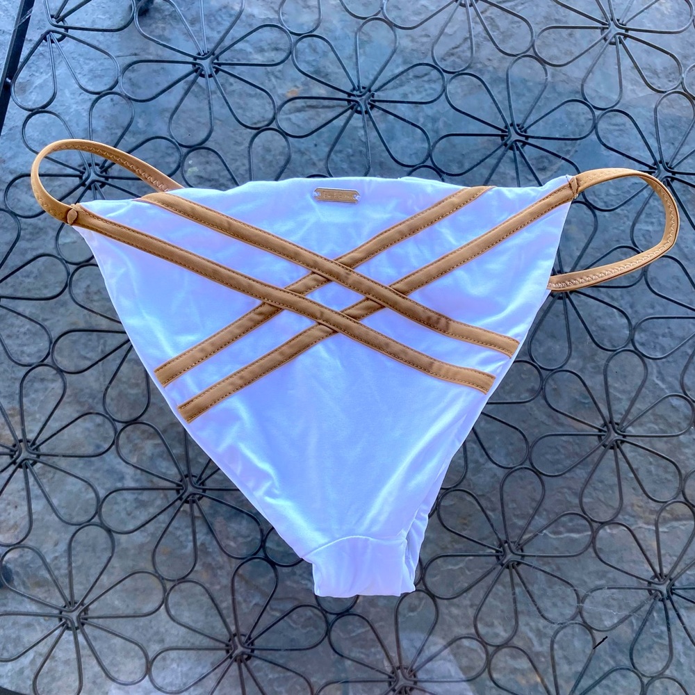 Beach Bunny Swimwear bottoms